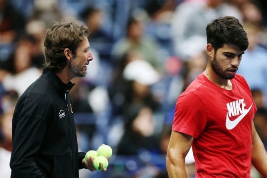 Alcaraz dính nghi vấn mâu thuẫn với thầy cũ Ferrero sau chức vô địch Australian Open