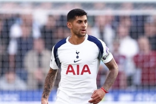Barca và Real đại chiến vì Cristian Romero, Napoli săn đón Raheem Sterling