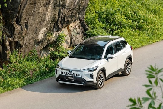 Toyota Corolla Cross 2026: Cập nhật giá lăn bánh và ưu đãi mới nhất tháng 2/2026