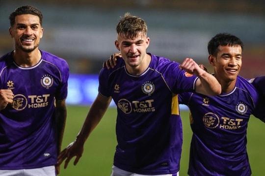 Hà Nội FC thắng thuyết phục Hải Phòng 2-0: David Fisher và Hoàng Hên cùng nổ súng