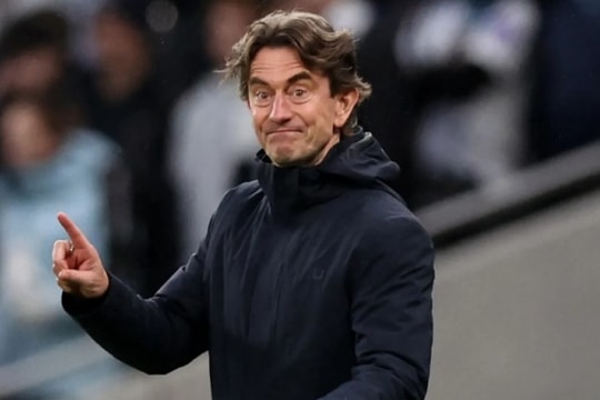 Thomas Frank lập kỷ lục tệ nhất lịch sử Big Six: Tottenham rơi vào vùng nguy hiểm