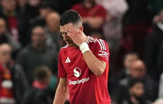 Man Utd nhắm thần đồng Michael Kayode phòng trường hợp Diogo Dalot ra đi