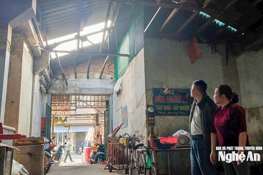 Chợ dân sinh xuống cấp, tiểu thương vất vả mưu sinh