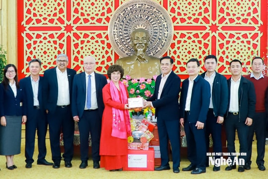 Chủ tịch UBND tỉnh Võ Trọng Hải đề nghị Tập đoàn TH, Ngân hàng TMCP Bắc Á tiếp tục đồng hành với sự phát triển của Nghệ An