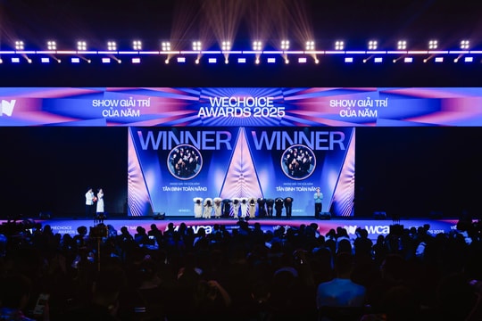 Tân binh toàn năng thắng giải Show giải trí của năm tại WeChoice Awards 2025