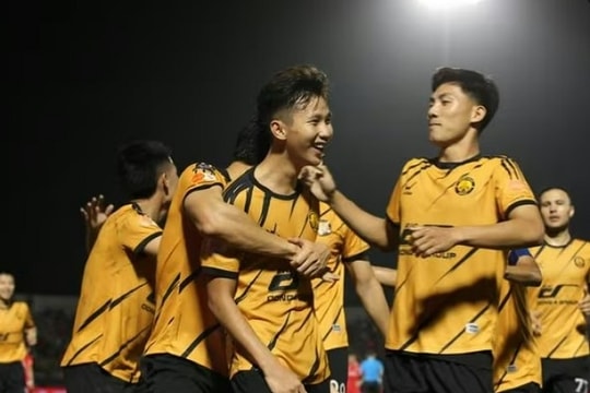 Thanh Hóa và SLNA tạo địa chấn tại V-League: Chiến thắng của tinh thần vượt khó