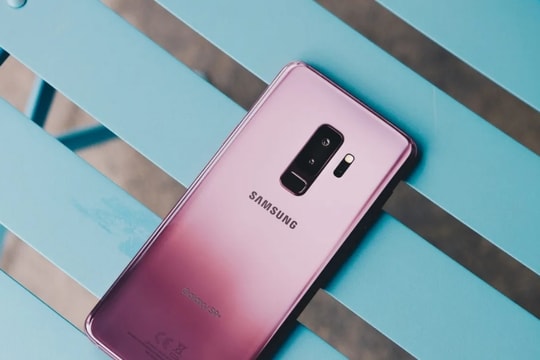 Samsung hồi sinh camera khẩu độ thay đổi: Vũ khí mới đối đầu trực diện với iPhone