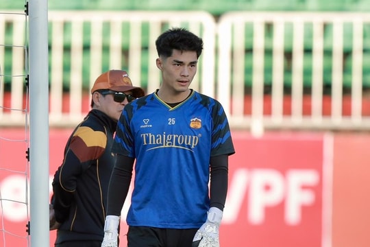 Thủ môn 1m92 Trần Trung Kiên được khuyên xuất ngoại: Lợi thế 'của hiếm' của bóng đá Việt Nam