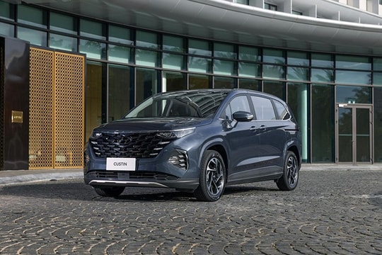 Giá xe Hyundai Custin tháng 2/2026: MPV gia đình thực dụng từ 820 triệu đồng