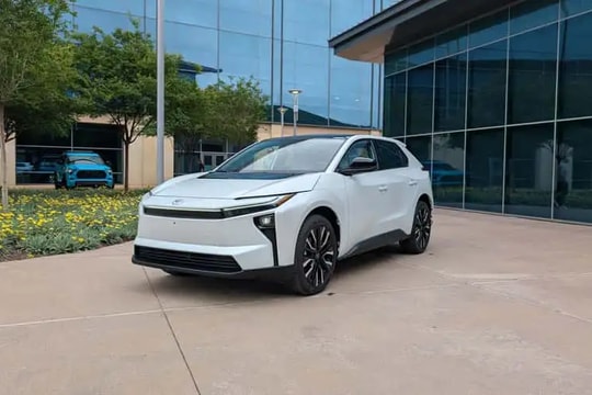 Toyota bZ 2026: Bước ngoặt mới trong nỗ lực chinh phục thị trường xe điện