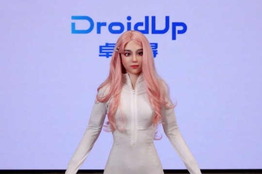 Robot Moya: Bước đột phá với diện mạo và thân nhiệt giống hệt con người từ DroidUp