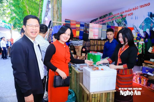 Sức hút OCOP - cao điểm tiêu dùng cuối năm