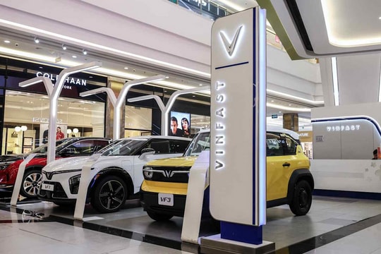 VinFast đặt mục tiêu bán 300.000 ô tô điện và 1 triệu xe máy điện vào năm 2026