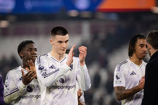 Benjamin Sesko cứu rỗi Man Utd trước West Ham: Đã đến lúc Michael Carrick phải công bằng