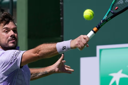Rotterdam Open 2026: Wawrinka thị uy đẳng cấp, Aliassime và Tsitsipas lĩnh ấn tiên phong