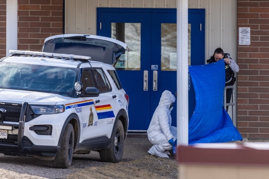 Vụ xả súng rúng động Canada: Thủ phạm là nữ sinh 18 tuổi từng bỏ học