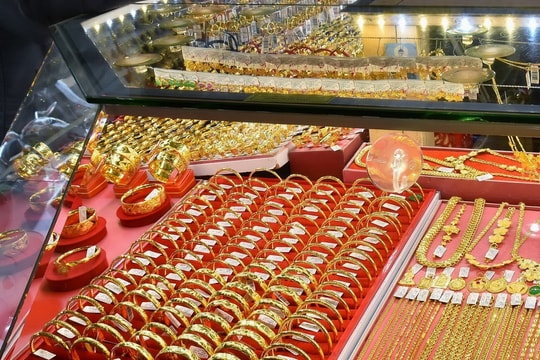 Giá vàng hôm nay 13/02/2026: Giá vàng SJC, vàng nhẫn trong nước, và vàng thế giới thứ Sáu cuối tuần sớm nhất