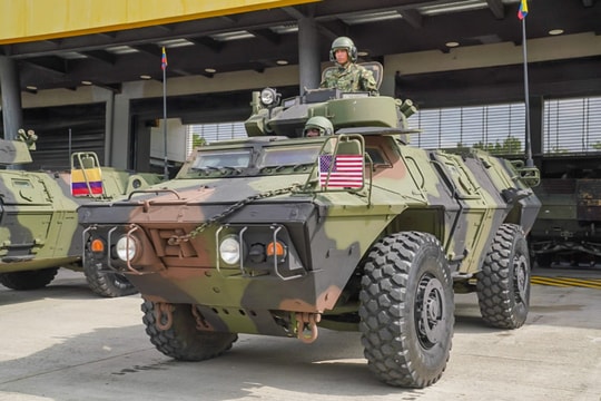 Mỹ bàn giao loạt xe bọc thép M1117 Guardian cho Quân đội Colombia