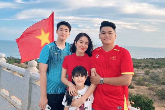 Diễn viên Lê Phương đưa cả nhà về Bình Thuận ăn Tết sớm cùng gia đình chồng