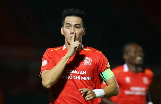 Tin bóng đá Việt Nam 13/2: Tiến Linh tặng quà CLB Thanh Hóa, Patrik Lê Giang rộng cửa lên tuyển