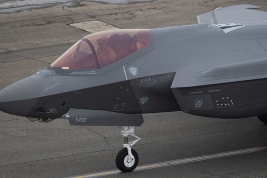 Canada giải ngân mua thêm tiêm kích F-35A giữa tranh cãi về quyền tự chủ