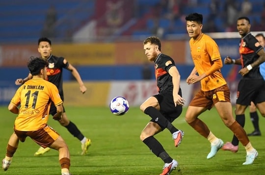 HAGL rũ bỏ vẻ mong manh: Diện mạo thực dụng và bài toán bản lĩnh tại V-League