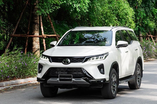 Toyota Fortuner 2026: Chi tiết bảng giá lăn bánh và thông số kỹ thuật
