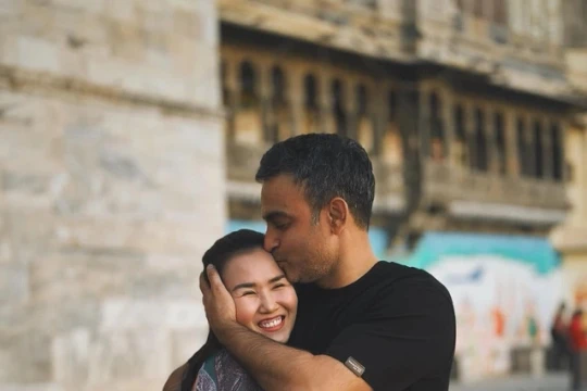 Võ Hạ Trâm hé lộ kế hoạch Valentine của chồng Ấn Độ: Nói tiếng Việt cực sõi sau 7 năm cưới