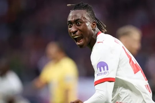 Chuyển nhượng tối 14/2: MU đua chiêu mộ báu vật 100 triệu euro, Derby Milan vì McKennie