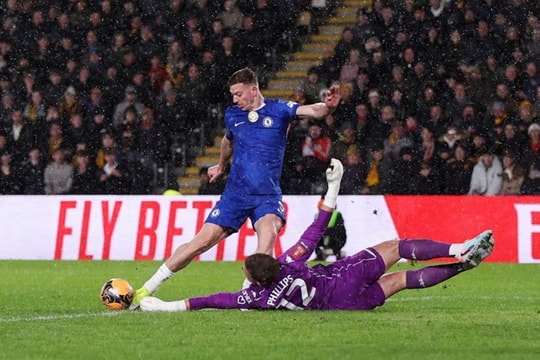 Liam Delap tỏa sáng với hat-trick kiến tạo sau pha bỏ lỡ khó tin tại FA Cup