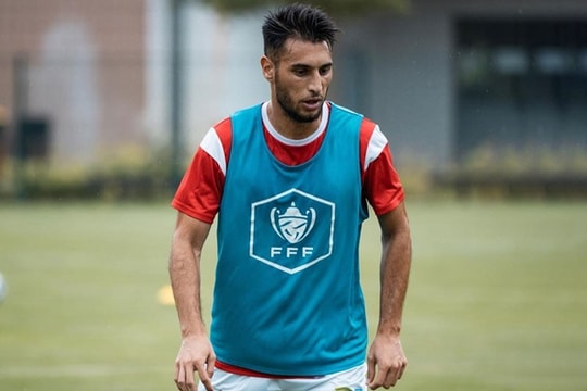 Trung vệ Việt kiều Julien Mouillon cao 1m85 muốn rời Pháp về thi đấu tại V-League