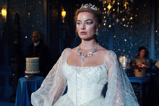 Phim Đồi gió hú của Margot Robbie đứng đầu phòng vé Mỹ với 11 triệu USD ngày ra mắt