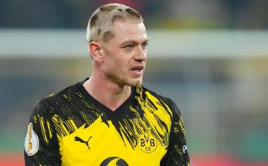 Manchester United nhắm Julian Ryerson: Phương án 35 triệu bảng gia cố hàng thủ