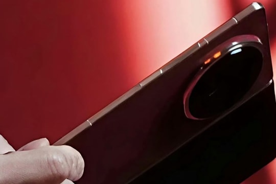 HONOR Magic V6 lộ diện thiết kế siêu mỏng cùng cấu hình pin 7,150 mAh vượt trội