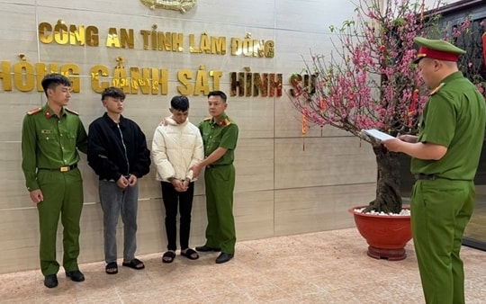 Hai thanh niên cướp tiệm vàng đêm giao thừa, bị bắt sau 16 giờ gây án
