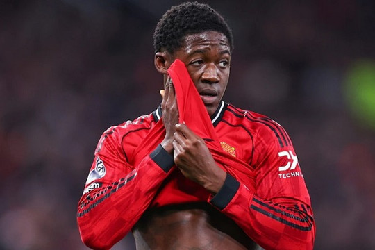 Michael Carrick và 'phép màu' hồi sinh Kobbie Mainoo tại Manchester United