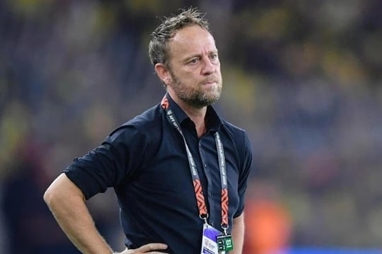 HLV Mano Polking cay đắng sau cú sốc CAHN bị loại khỏi AFC Champions League Two