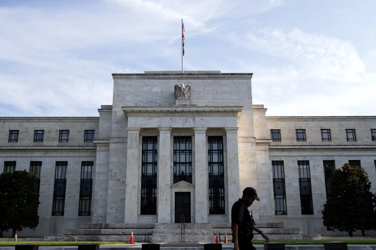 Fed giữ nguyên lãi suất 3,5-3,75%, lo ngại lạm phát giảm chậm hơn kỳ vọng