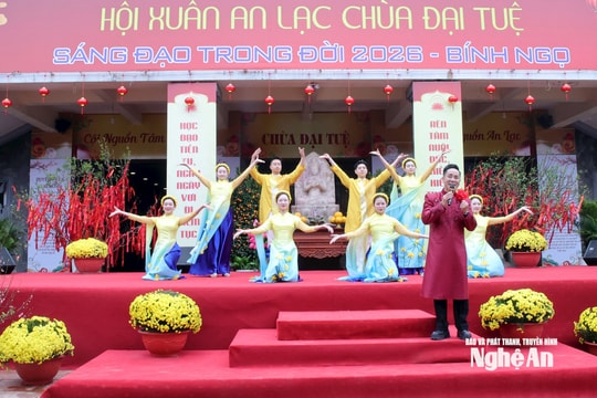 Hàng nghìn du khách dự lễ khai mạc 'Hội Xuân an lạc chùa Đại Tuệ 2026'