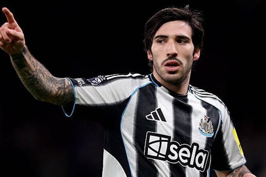 Sandro Tonali ưu tiên gia nhập Man Utd; Chelsea nhắm thủ thành Bart Verbruggen