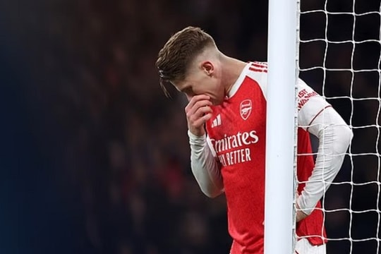 Joleon Lescott chỉ trích Arsenal: Sai lầm 64 triệu bảng mang tên Viktor Gyokeres