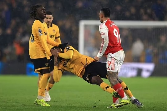Bóng ma Birmingham 2008 đe dọa Arsenal: Liệu kịch bản sụp đổ có lặp lại?