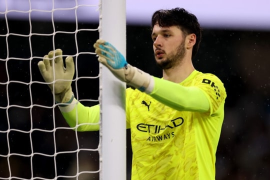 James Trafford chọn Aston Villa thay vì Newcastle: Bước ngoặt sự nghiệp tại Villa Park