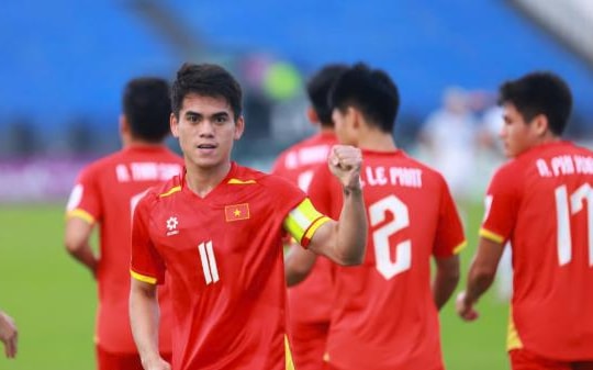Khuất Văn Khang: Từ 'cậu bé tuyệt thực' đến mục tiêu xây nhà báo hiếu năm 2026