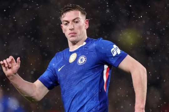 Liam Delap và hành trình tại Chelsea: Liệu 'bom xịt' có thể tái hiện lịch sử của Didier Drogba?