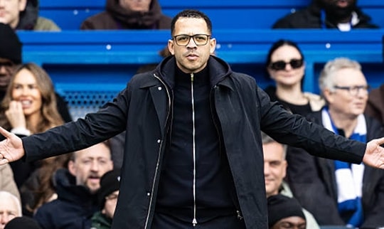 Chelsea hòa Burnley: Liam Rosenior chỉ trích lối chơi quá an toàn của học trò
