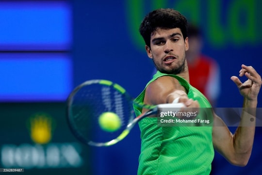 Carlos Alcaraz vô địch Qatar Open: Màn trình diễn hủy diệt trong 52 phút