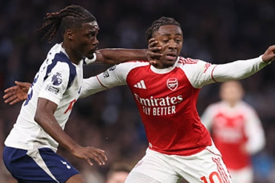 Yves Bissouma: Điểm sáng hiếm hoi với 20 lần phòng ngự trong thảm bại của Tottenham