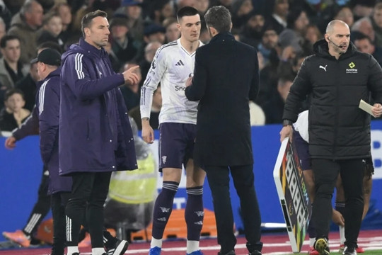 Carrick và 3 quyết định nhân sự then chốt giúp Man Utd bứt phá Top 4