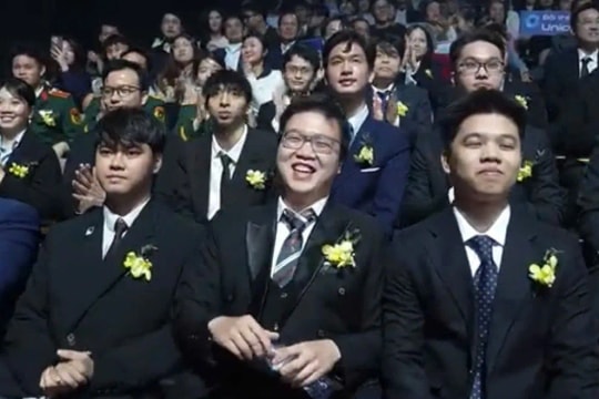 Ánh sáng tri thức: Tôn vinh những dấu mốc khoa học làm rạng danh Việt Nam